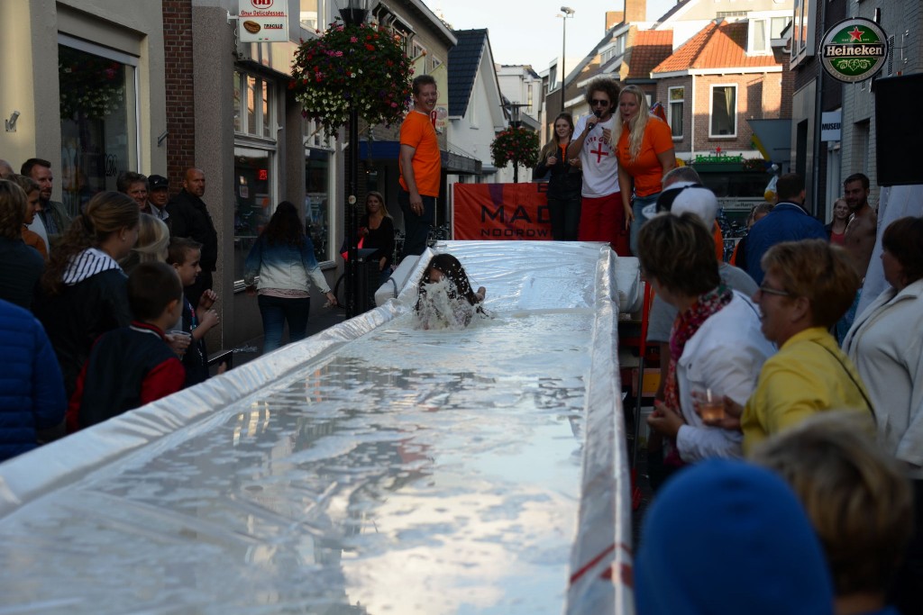 ../Images/Donderdag kermis 293.jpg